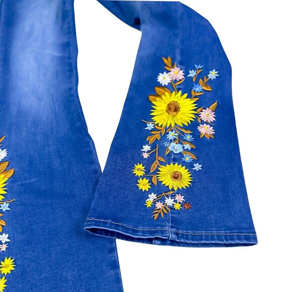 Telepatía Embroidered Flare Jeans - Women's Size 5/27 - Picture 3 of 9